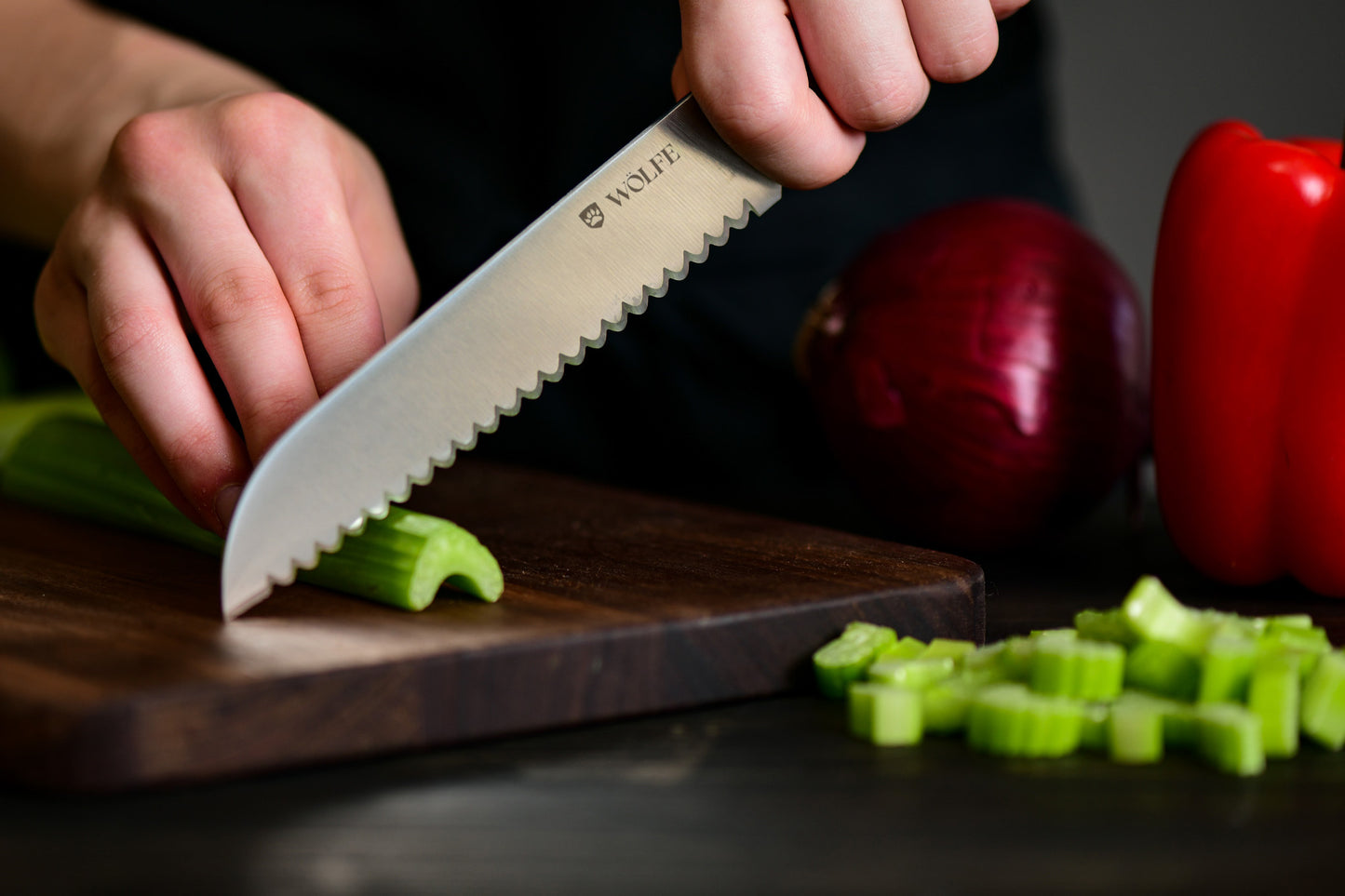 Wölfe 6" Scalloped Utility Knife