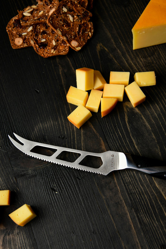 Wölfe 5” Cheese Knife