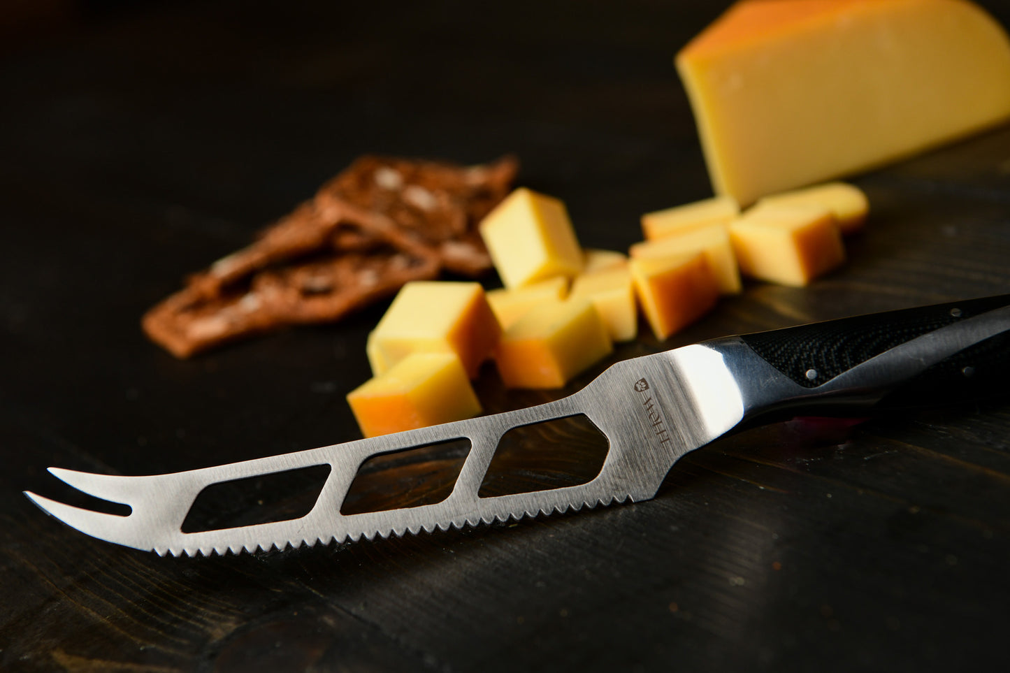 Wölfe 5” Cheese Knife